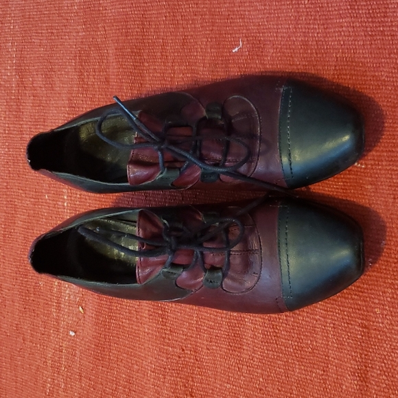 Fidji shoes, size EUR 38, US 8 - Picture 2 of 4